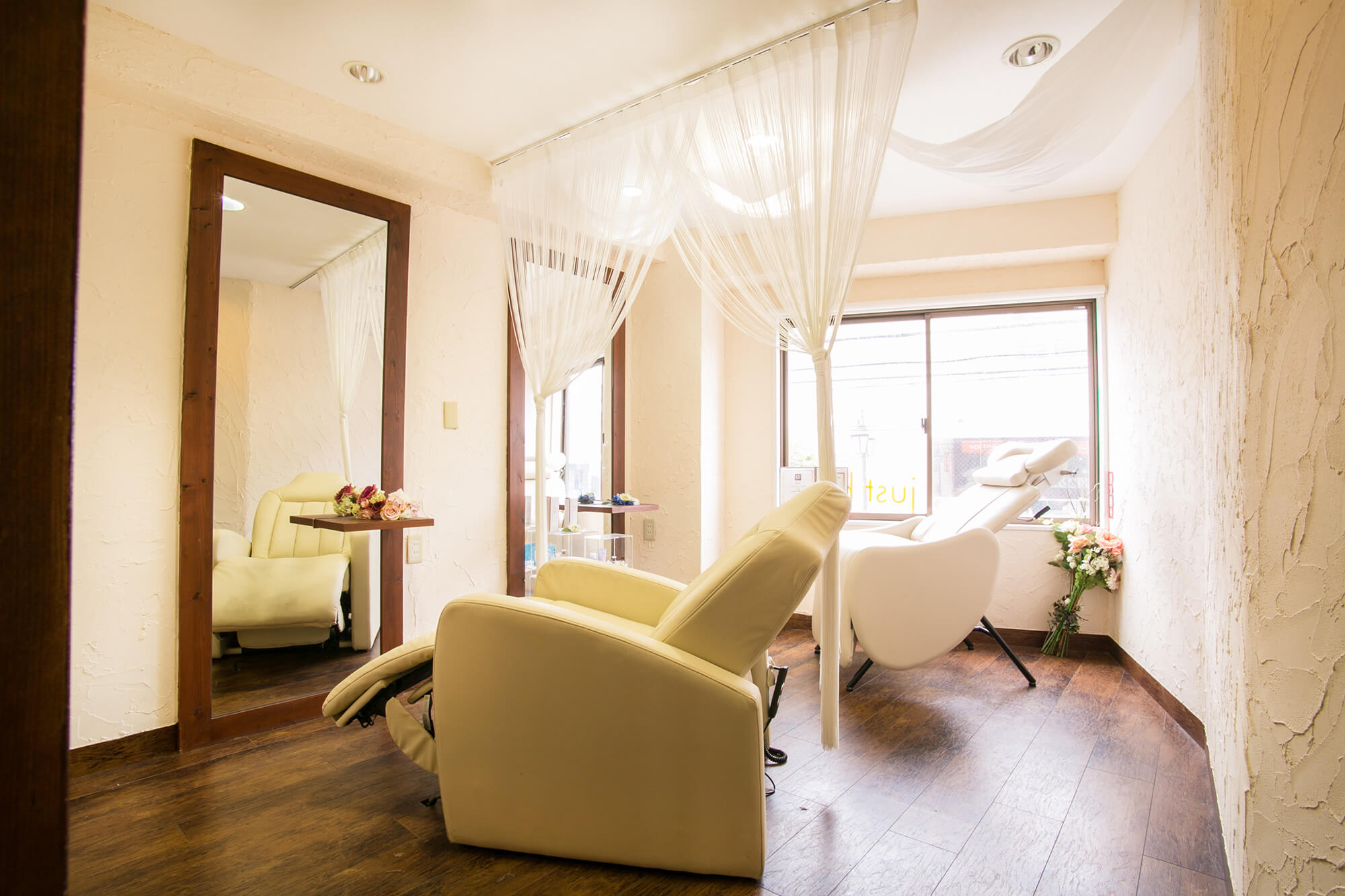 ビューティーアイラッシュ 西武東戸塚店 ジャストビューティー Just Beauty 横須賀中央 久里浜 浦賀 横浜上大岡に10店舗の美容院 美容室 ヘアサロン